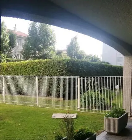 Front De Et Grande Piscine Pour Un Chic Et Cosy, En A En Roussillon, A 10 Minutes De Perpignan Apartman *