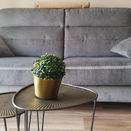 Front De Et Grande Piscine Pour Un Chic Et Cosy, En A En Roussillon, A 10 Minutes De Perpignan Apartman