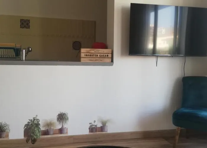 Front De Et Grande Piscine Pour Un Chic Et Cosy, En A En Roussillon, A 10 Minutes De Perpignan Lejlighed *