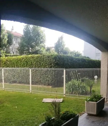 Front De Et Grande Piscine Pour Un Chic Et Cosy, En A En Roussillon, A 10 Minutes De Perpignan Lejlighed *